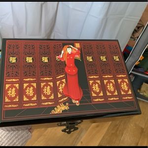 Handpushed Natural Paint jewelry box